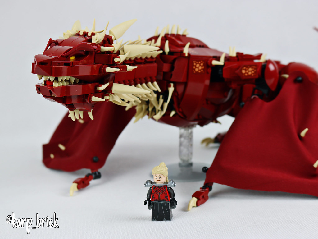 Meleys Regina Roșie se înalță din piese LEGO: O capodoperă inspirată de universul House of the Dragon