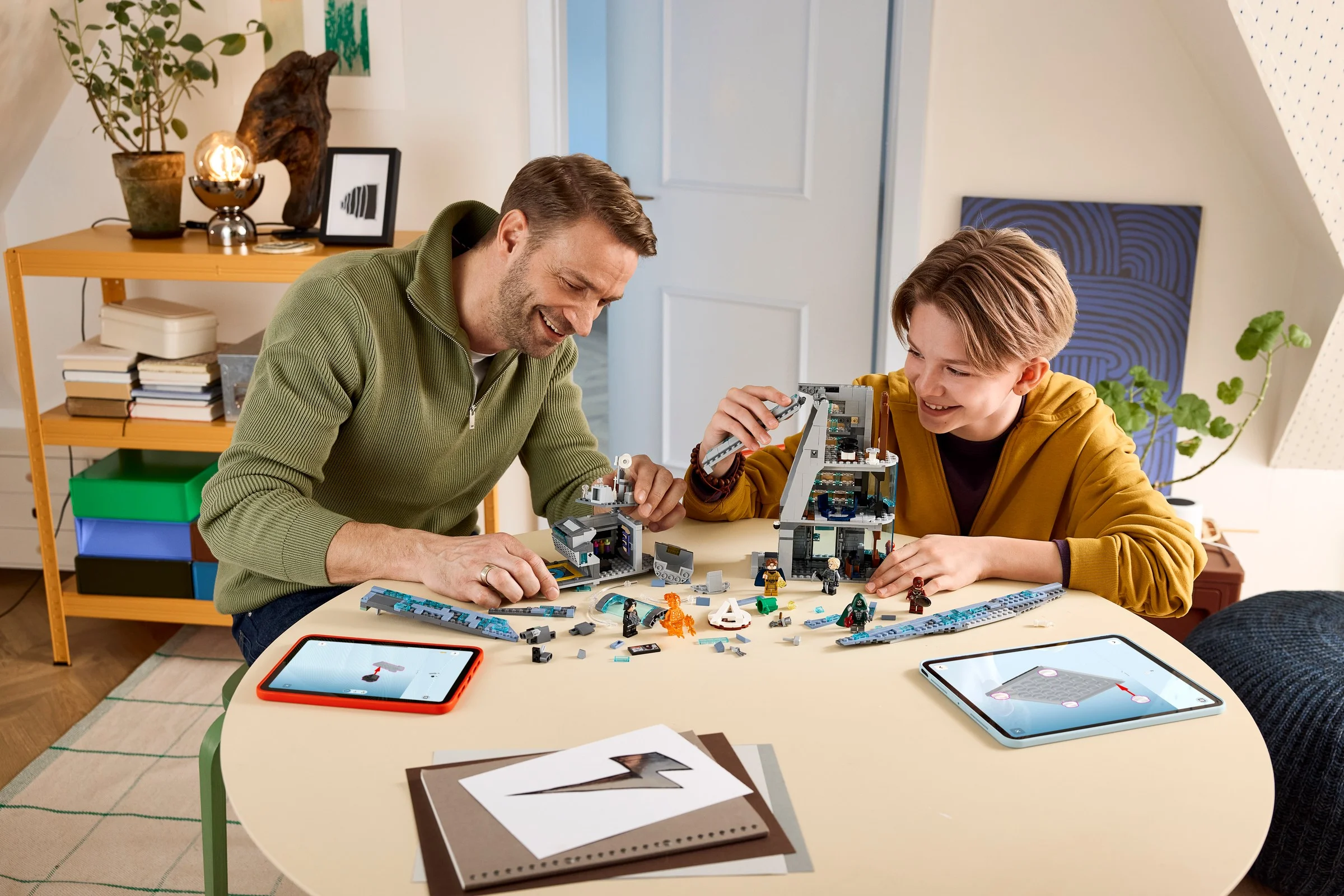LEGO 76352