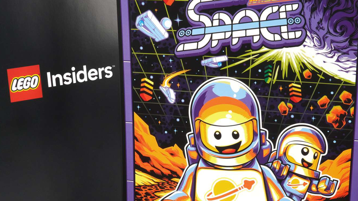 LEGO lansează un poster exclusiv Space Arcade pentru membrii programului Insiders
