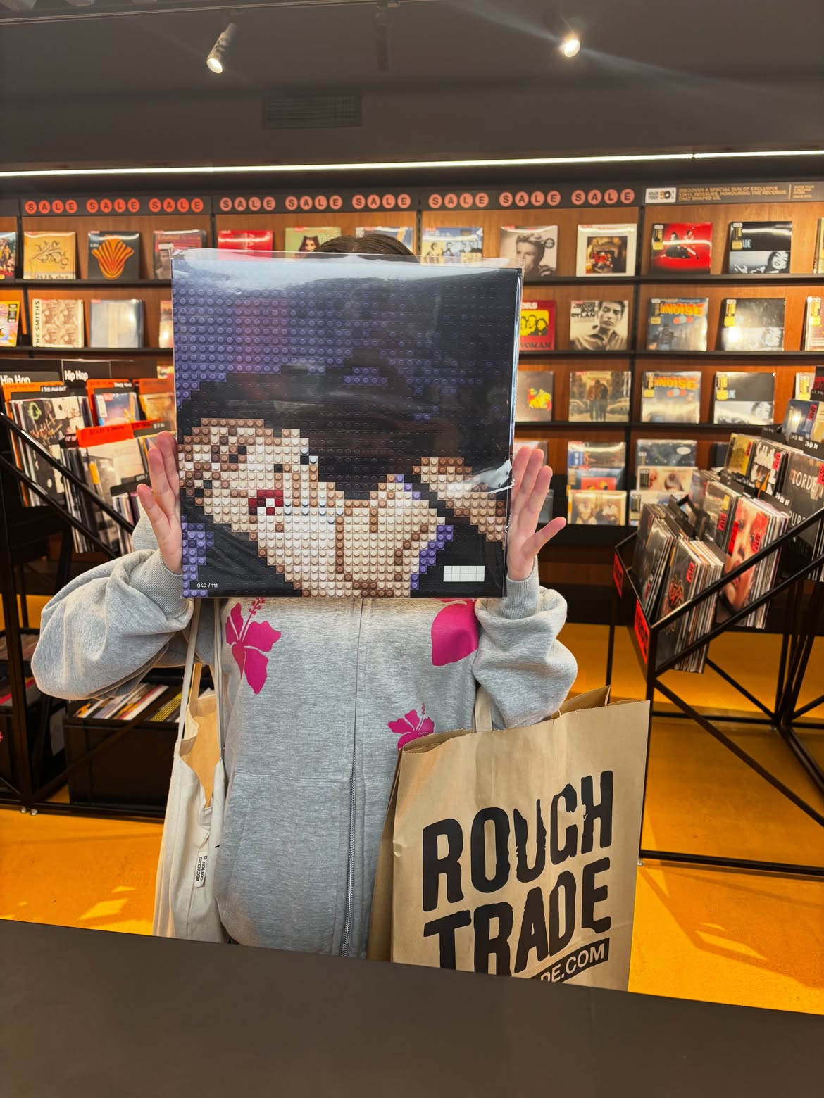 LEGO lansează colaborarea spectaculoasă cu Olivia Rodrigo: Cinci seturi noi și piese de colecție ultra-rare