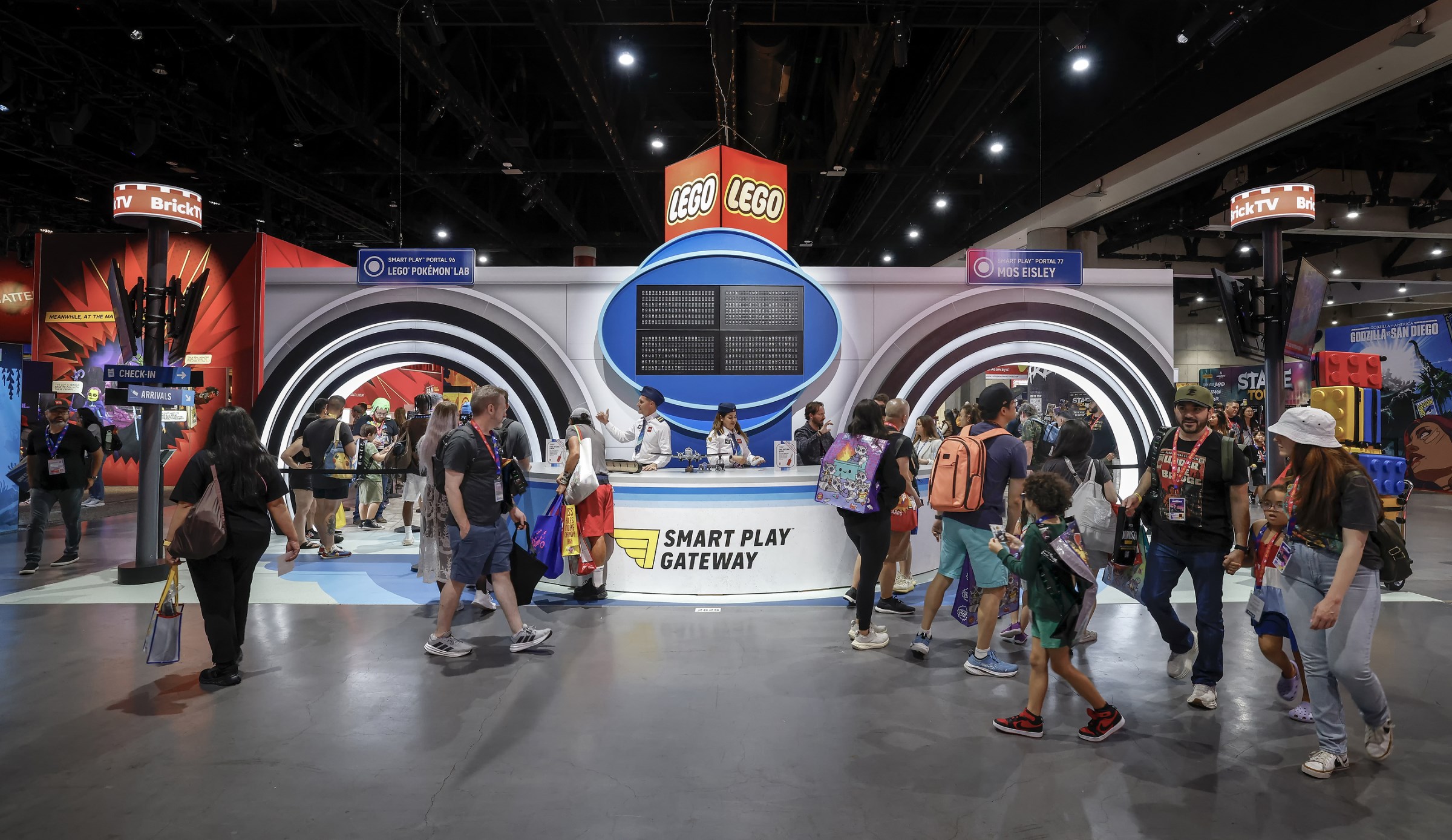 LEGO revoluționează viitorul jocului la San Diego Comic-Con 2026: Se lansează tehnologia SMART Play și primele seturi Star Trek și Shrek