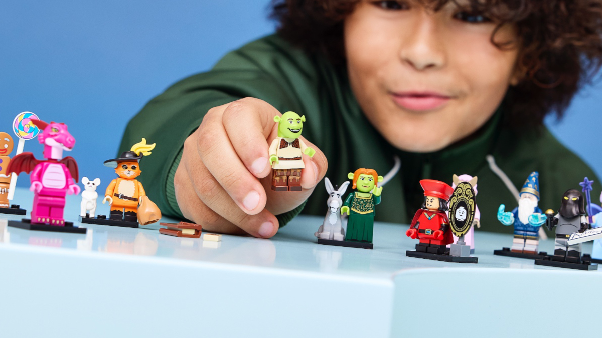 O incursiune nostalgică: Cum setul LEGO Ideas 21369 The X-Files primește un „remix” Zotaxian spectaculos