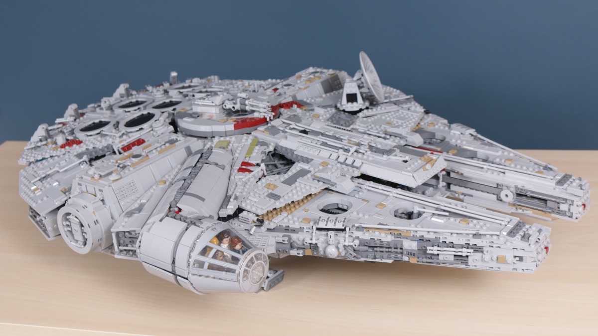 LEGO confirmă retragerea unor seturi legendare: Ultima șansă pentru Millennium Falcon și X-Mansion până la finalul anului 2026