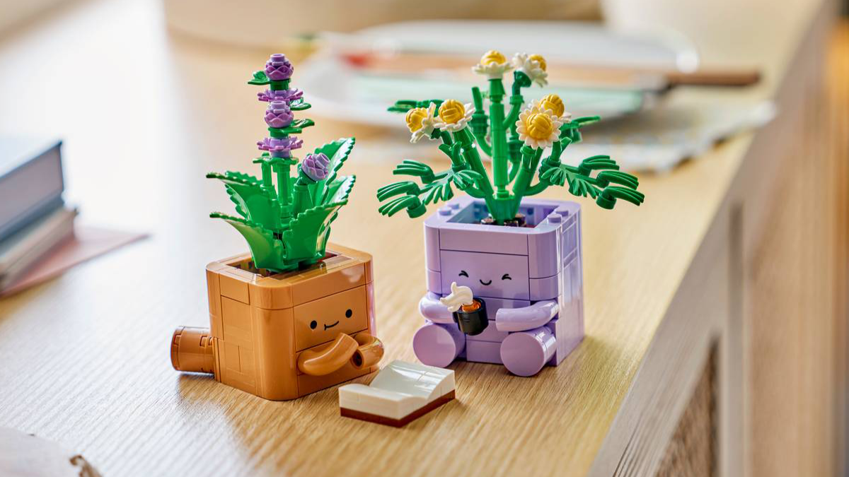 LEGO lansează 10371 Cosy Plants: Viitorul fascinant al plantelor cu personalitate din gama Botanicals