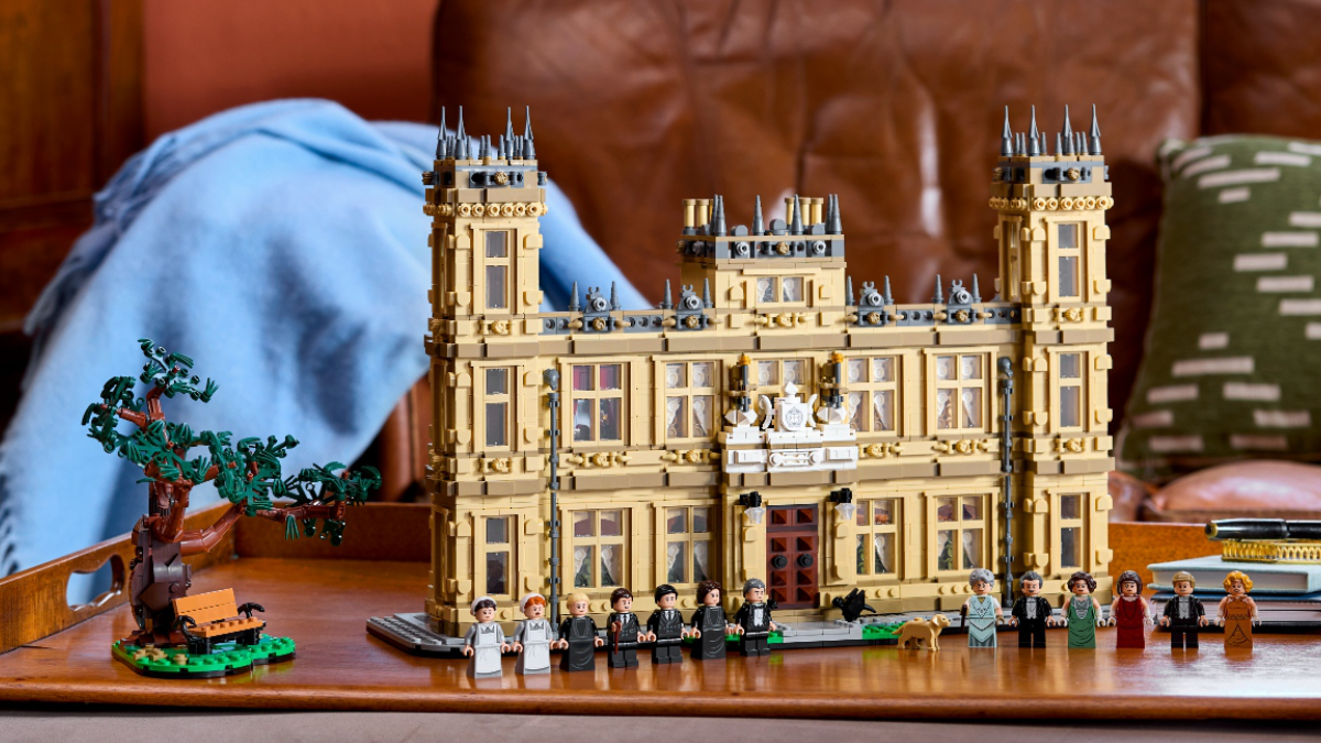 Detalii noi despre viitorul set de proporții gigantice LEGO Icons 11388 Venice Neighbourhood