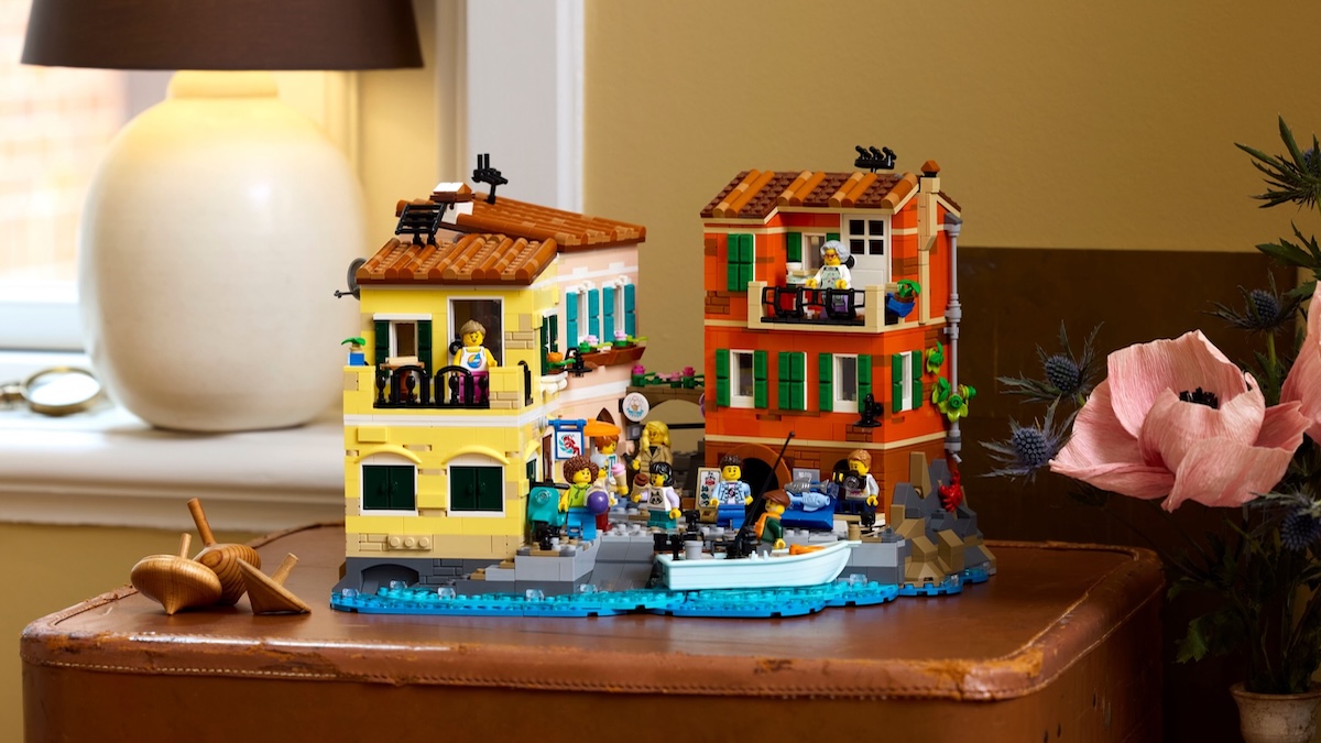 Detalii noi despre viitorul set de proporții gigantice LEGO Icons 11388 Venice Neighbourhood