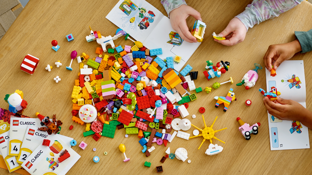 LEGO lansează Wallace & Gromit: Secretele din spatele designului pentru noul set LEGO Ideas 21371