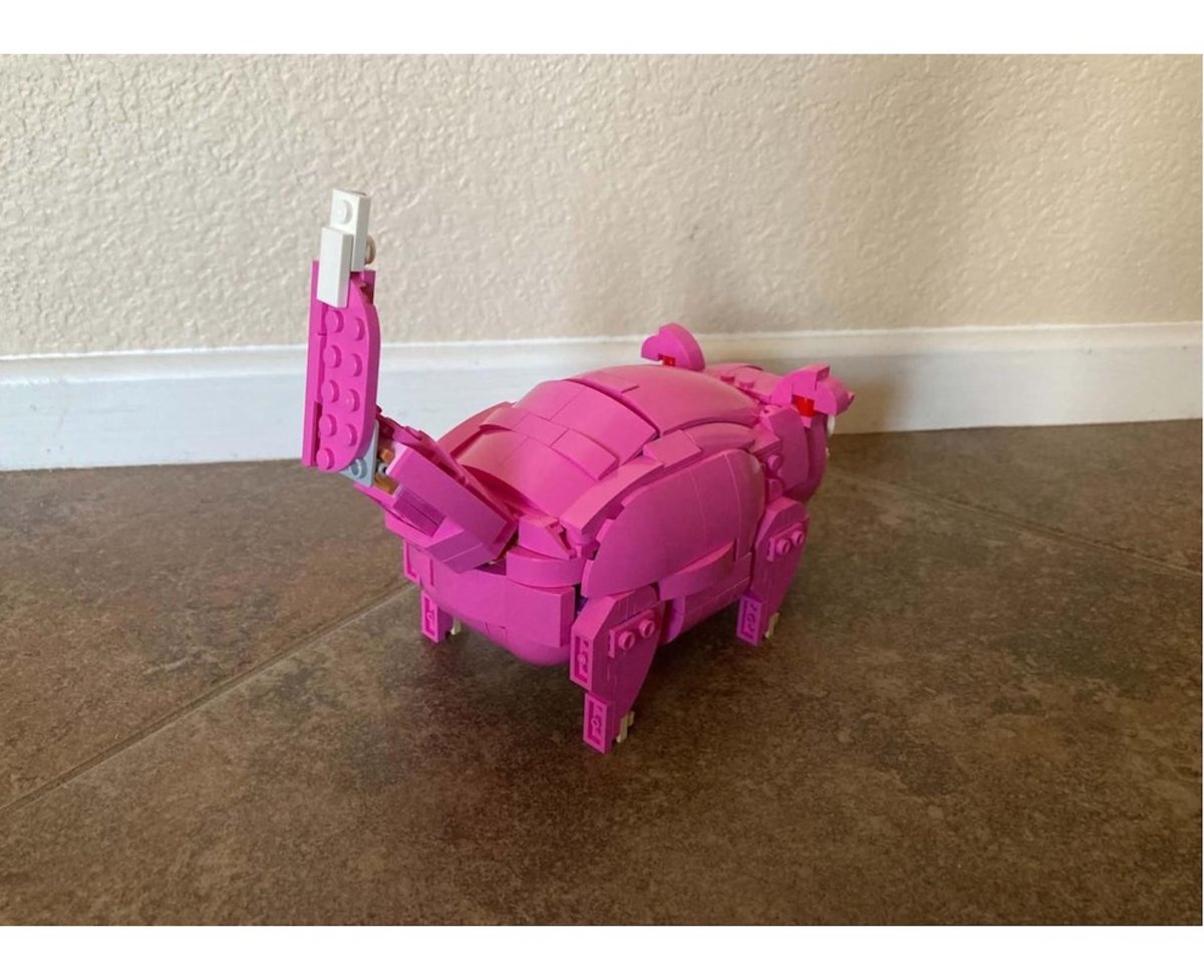 Detalii despre transformarea surprinzătoare a setului LEGO Disney Lotso într-un Pokémon Slowpoke