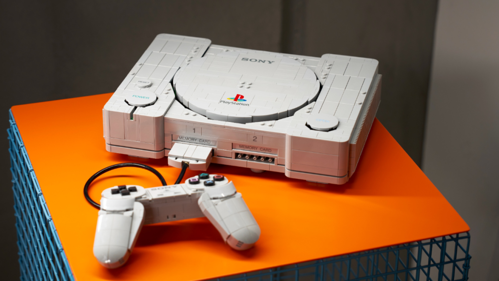 LEGO anunță lansarea spectaculosului set 72306 PlayStation: O legendă a jocurilor video reconstruită din 1.911 piese