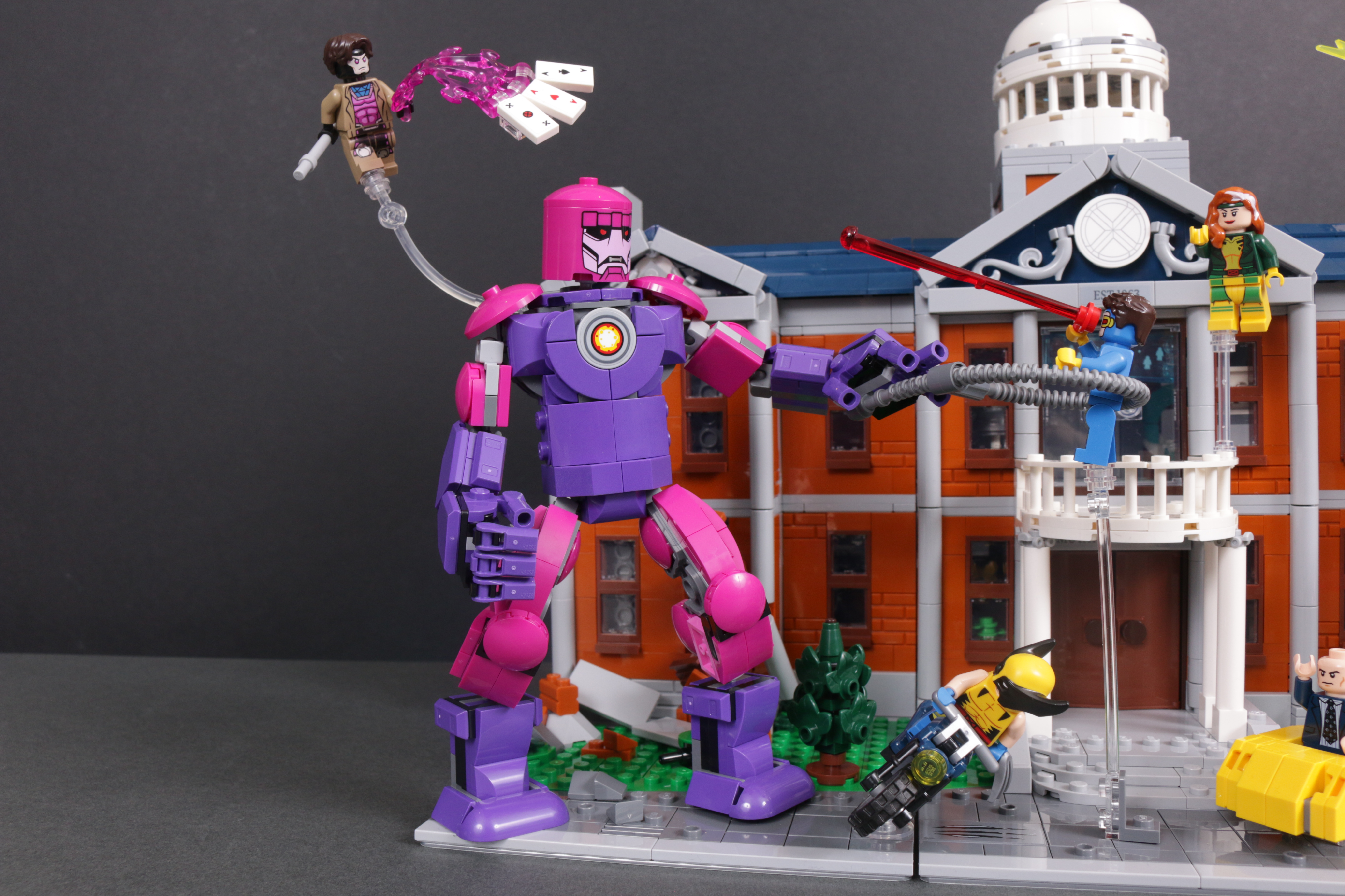 Atenție, colecționari: LEGO Marvel 76294 X-Men: The X-Mansion se retrage mai devreme decât se anticipa