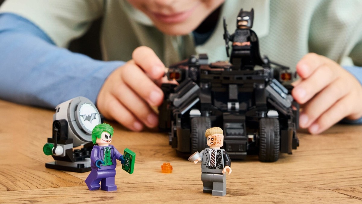 Promoție LEGO Batman Day 2026: Profită de punctele duble Insiders și de cadoul exclusiv Bruce Wayne