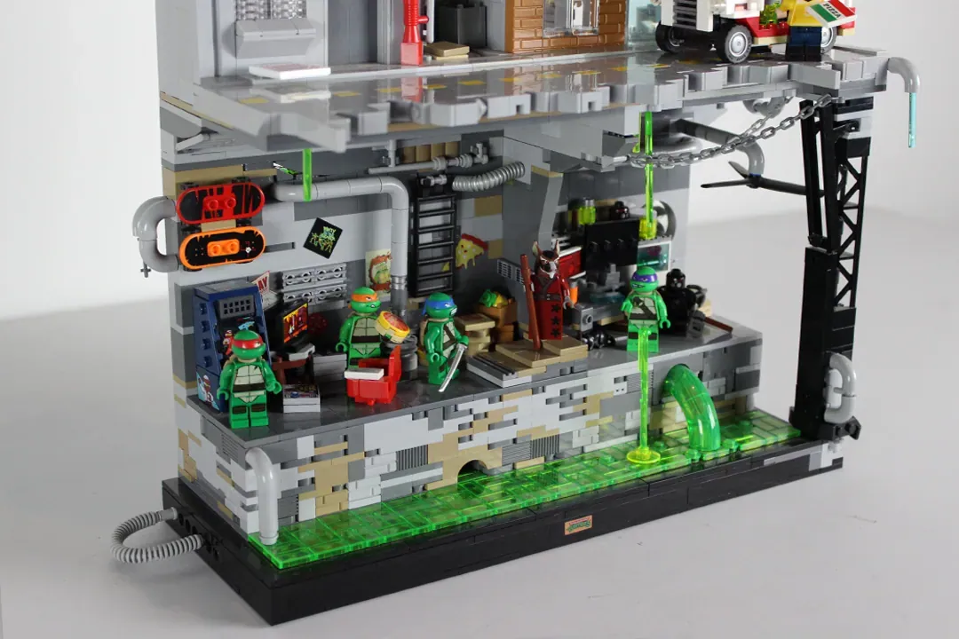 Țestoasele Ninja ar putea reveni în universul LEGO: Proiectul fan-made Sewer Showdown intră în etapa de analiză oficială