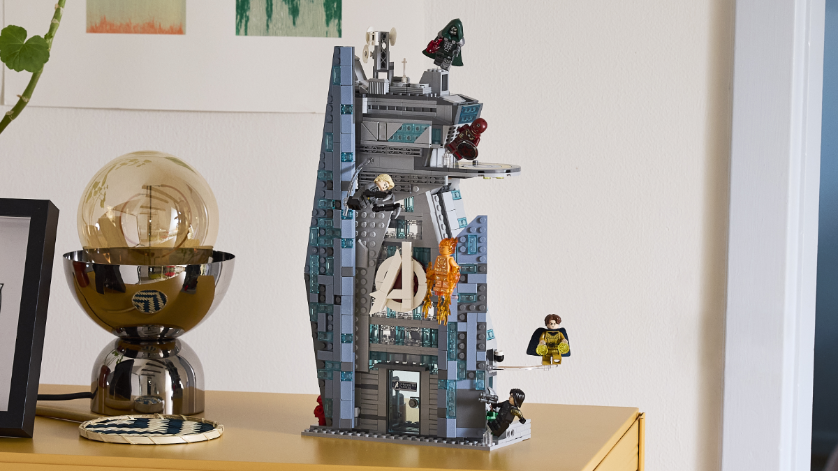 Detalii noi despre LEGO 76352 Avengers Doomsday: New Avengers Tower – Provocări de design și soluții pentru colecționari